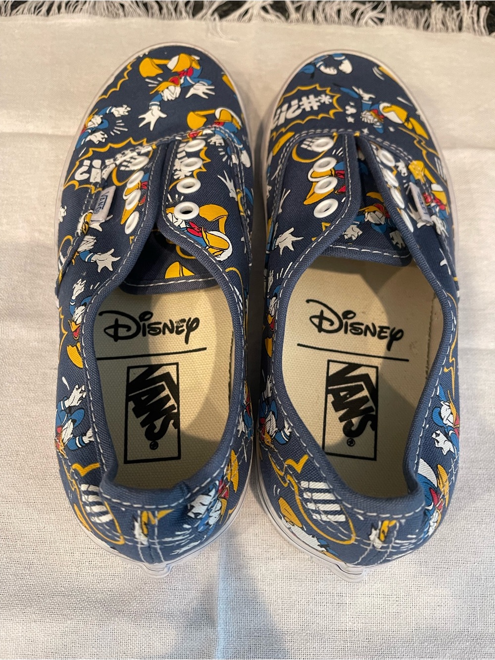 Vans Donald Duck Comic Print Slip-On Sneakers - Navy, Yellow, White, Red - Picture 4 of 7